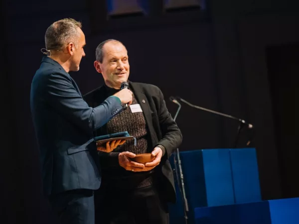 Menenaar Erik Desombere valt in de prijzen op Henry van de VeldeAwards 2024