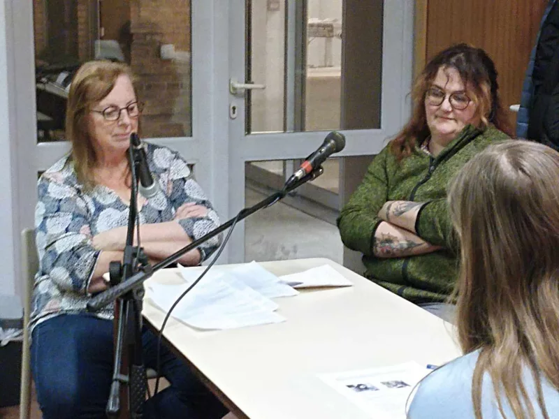 Herbeluister De Academie met Steven Boussen, Mieke Devolder, Jolien Naeyaert, Freze Midavaine en Marianne Verhaeghe