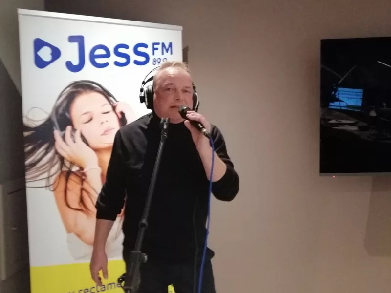 Zanger Axel Lane te gast in Vitessa