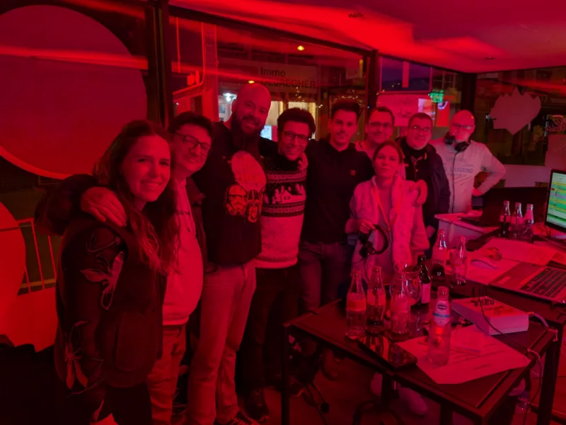 Herbeluister De Warmste Nacht met Kasper Vandecasteele, Christophe Lefebvre en Sofie Marey
